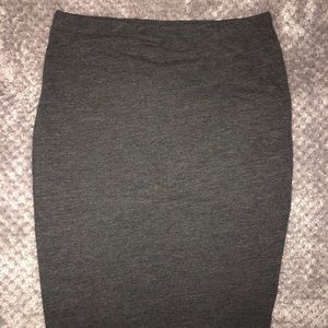 H&M Basic Pencil Skirt Size Medium